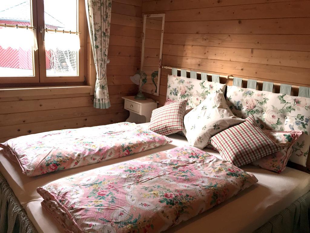 Ferienwohnung Romantik Im Roten Haus Füssen Exterior foto